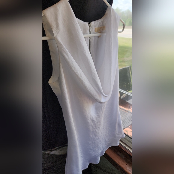 🤍MICHAEL KORS winter white sleeveless top Sz 2 - Picture 10 of 12